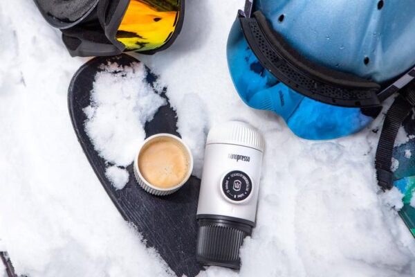 Преносима кафемашина Wacaco Nanopresso Chill White + Калъф.,