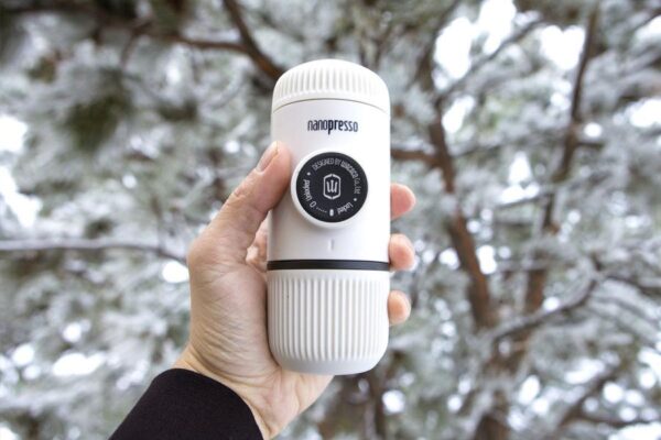 Преносима кафемашина Wacaco Nanopresso Chill White + Калъф,