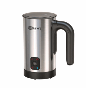 Насладете се на перфектно приготвена млечна пяна с HiBREW M3A – уред, който трансформира обикновеното мляко в кадифено гладка пяна за любимите ви напитки. Независимо дали предпочитате ароматно капучино сутрин или горещ шоколад вечер, този мултифункционален разбивач ще ви осигури безупречен резултат у дома.