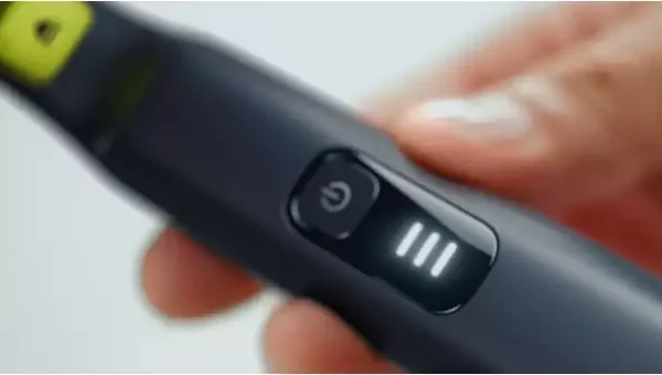 Електрическа самобръсначка Philips OneBlade Pro QP6506/15, 5 в 1 - Image 11